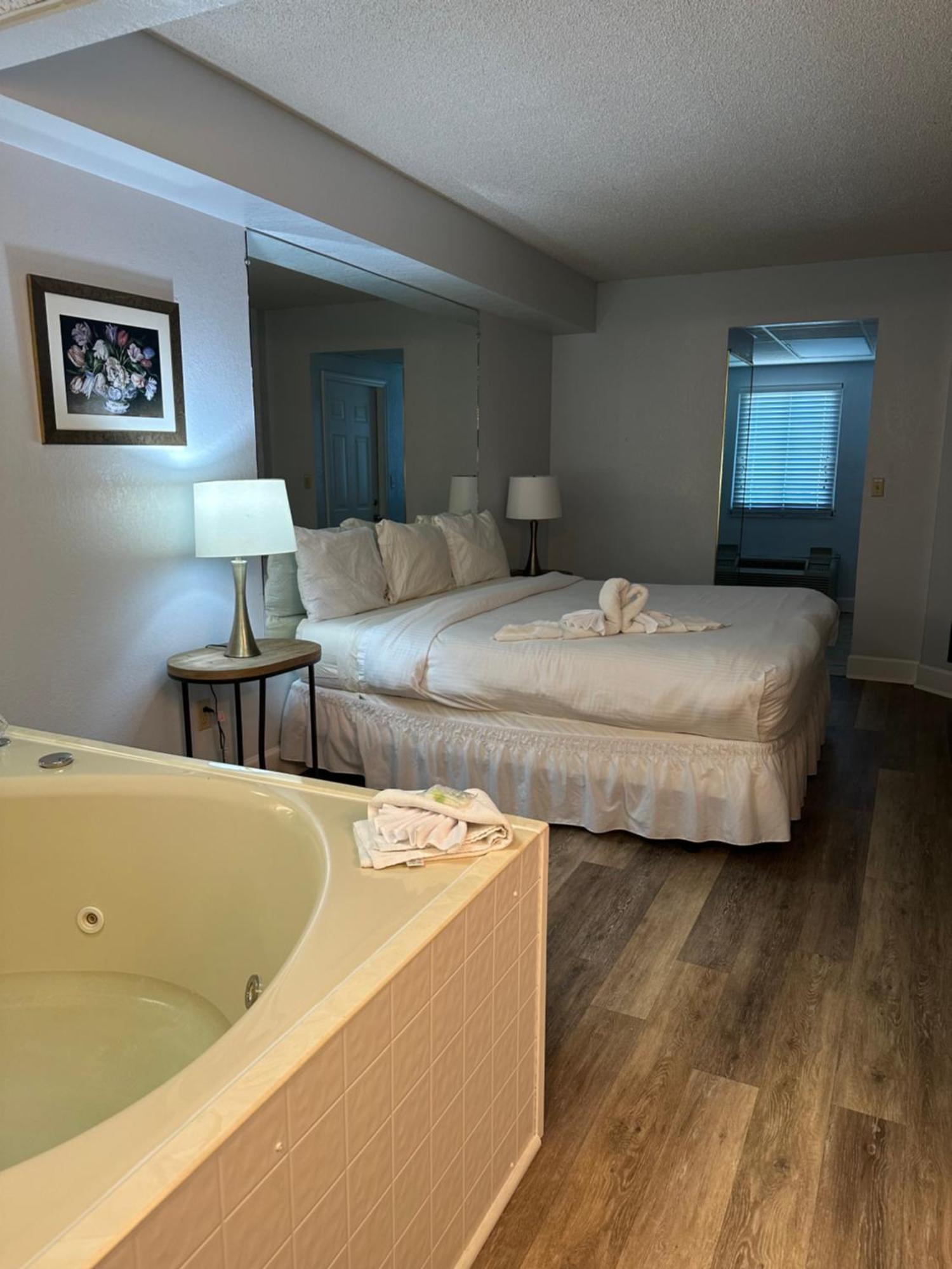 River Place Condos #409 1Bd, 2Bath Pigeon Forge Zewnętrze zdjęcie