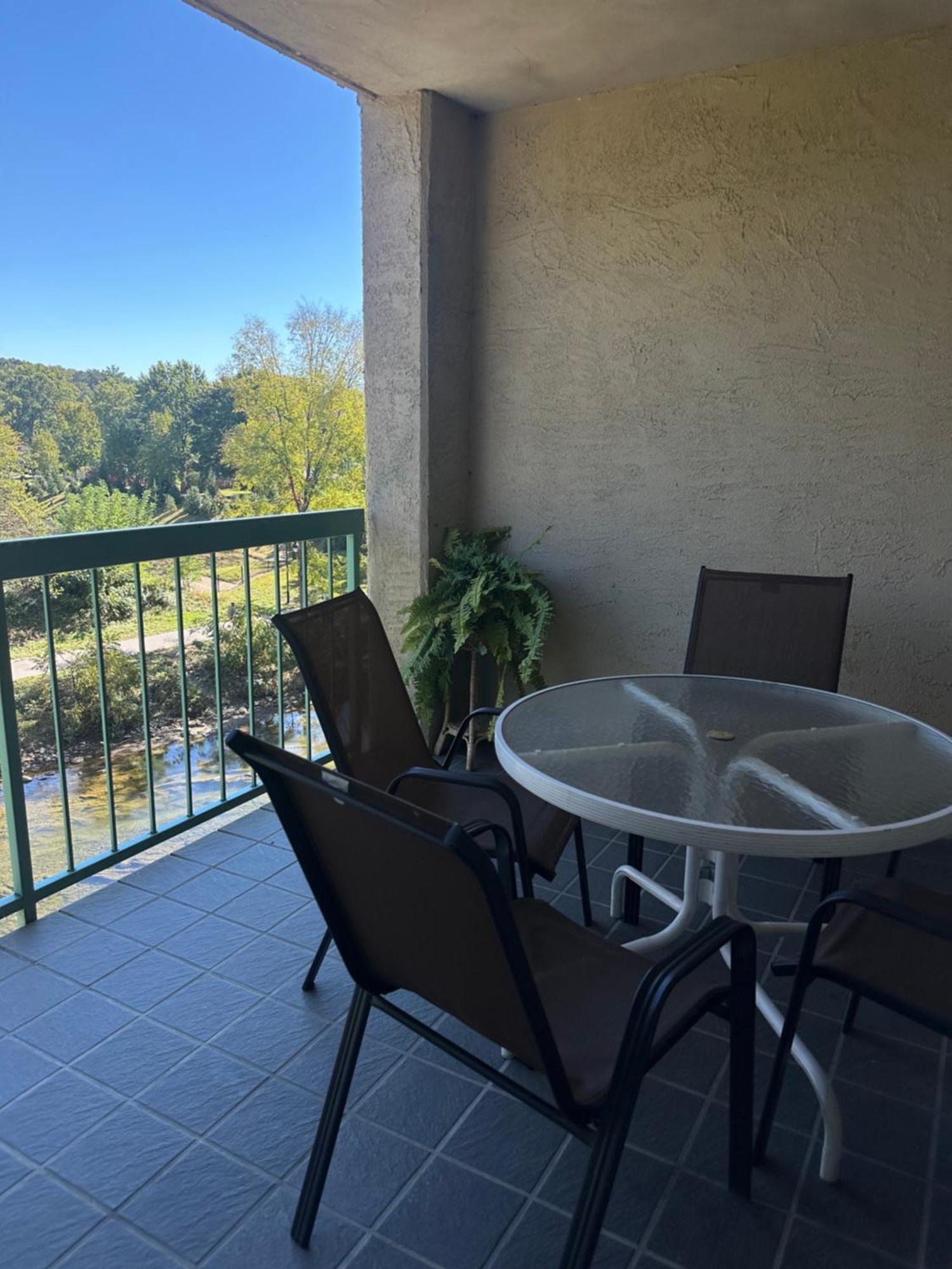 River Place Condos #409 1Bd, 2Bath Pigeon Forge Zewnętrze zdjęcie